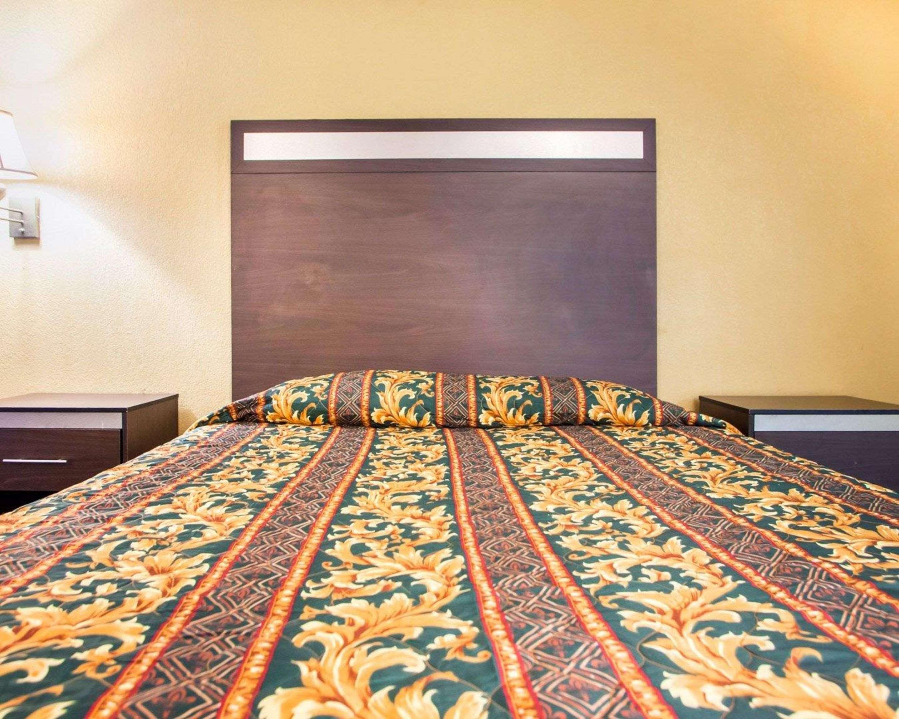 Rodeway Inn Mount Laurel Hwy 73 Exteriör bild