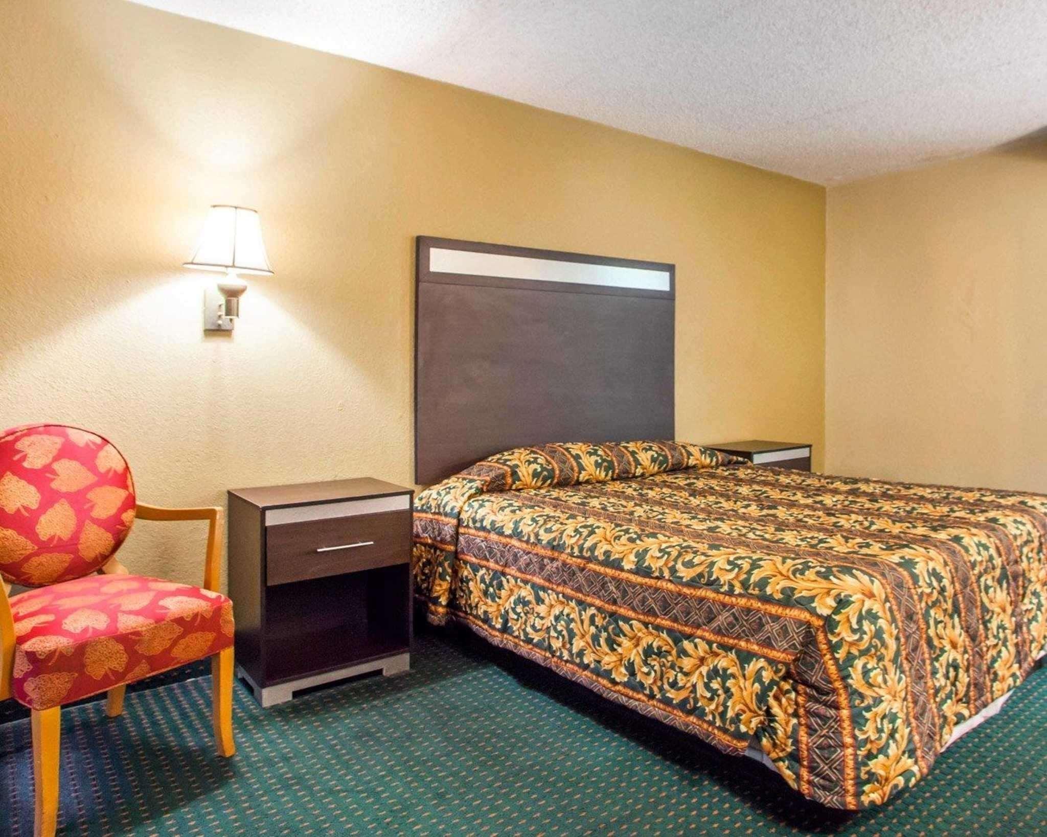 Rodeway Inn Mount Laurel Hwy 73 Exteriör bild