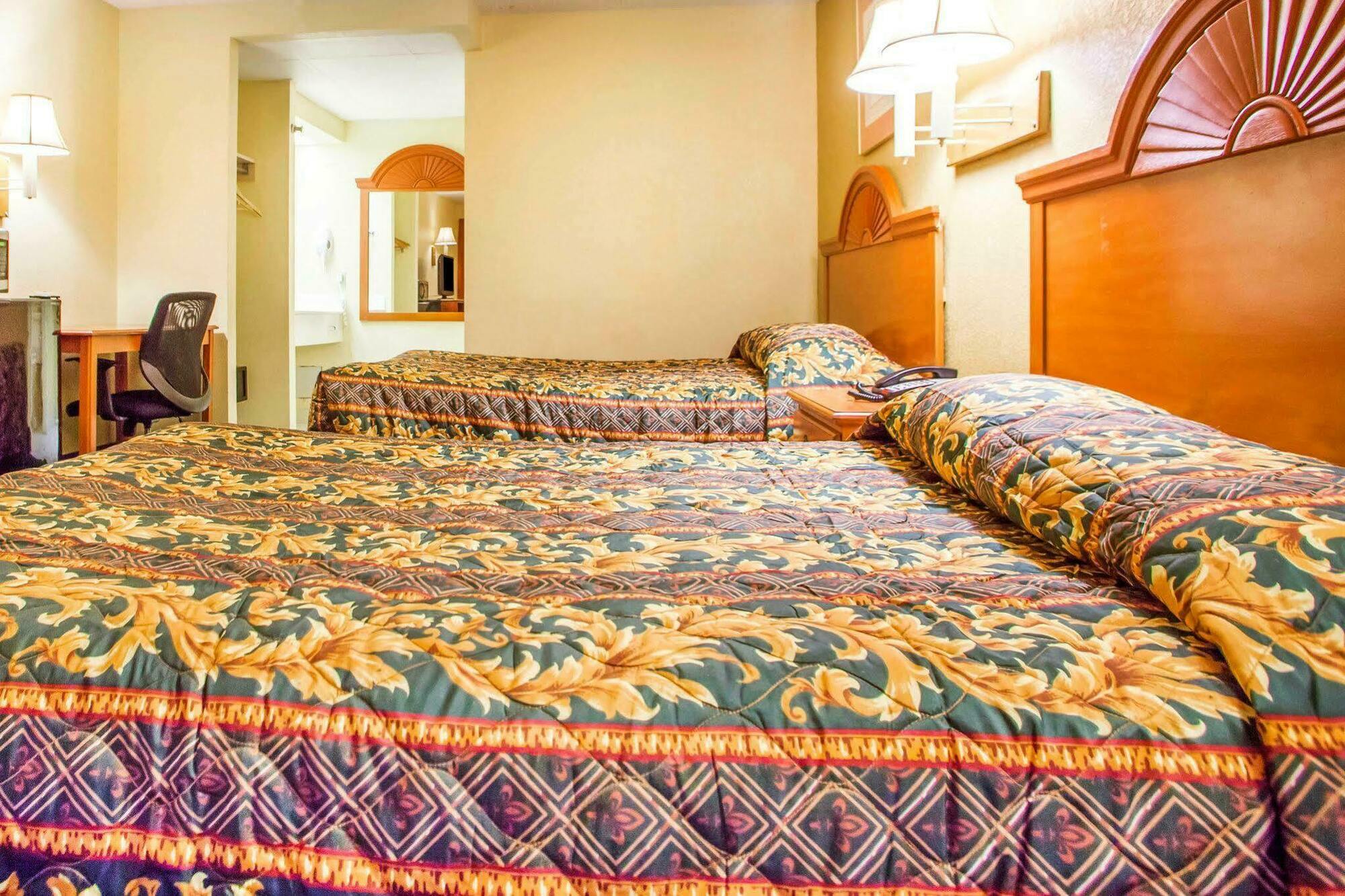 Rodeway Inn Mount Laurel Hwy 73 Exteriör bild